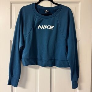 Nike • Cropped Crewneck